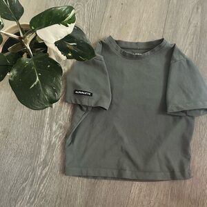 Alphalete cropped tshirt